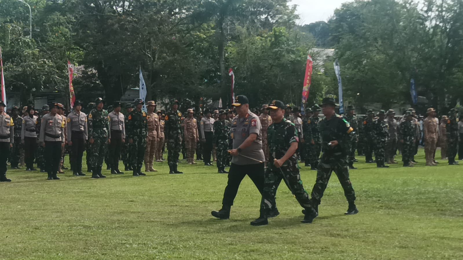 Upacara penutupan Latsitardanus XLIV Tahun 2024, yang dipimpin Kalemdiklat Polri, Komjen Pol Purwadi Arianto, di Lapangan Merdeka Balikpapan, pada hari Rabu, 5 Juni 2024.