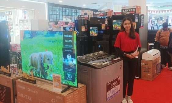 Booth SPEKTRA Meriah Balikpapan yang dapat dikunjungi di Atrium Plaza Balikpapan, Kalimantan Timur pada tanggal 29 Juli - 4 Agustus 2024. Foto: BorneoFlash/Niken Sulastri