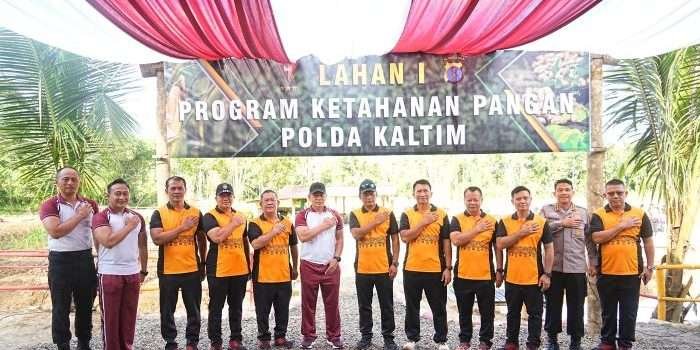 Kapolda Resmikan Lahan I Program Ketahanan Pangan di Mako Sat Brimobda Kaltim KM 13 Balikpapan