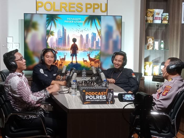 Podcast Polres PPU, Kupas Tuntas Persiapan Pilkada 2024 Bersama Ketua KPU dan Bawaslu