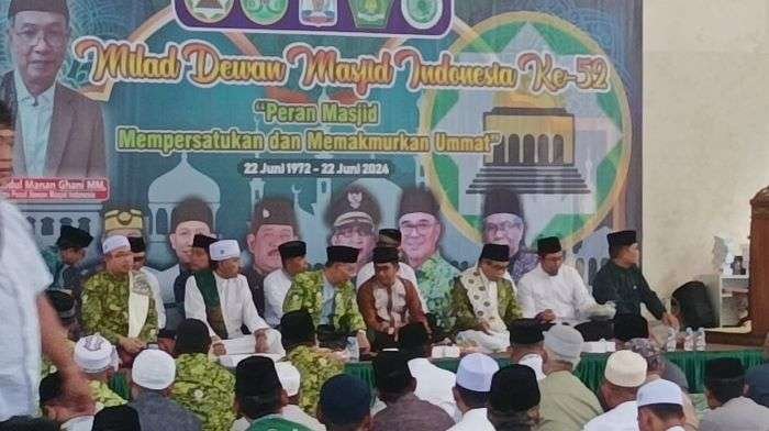 Wali Kota Balikpapan H. Rahmad Mas'ud menghadiri perayaan milad ke 52 Dewan Masjid Indonesia (DMI) di Masjid Madinatul Iman Islamic Center Balikpapan, pada hari Sabtu (6/7/2024). Foto: BorneoFlash/Niken Sulastri