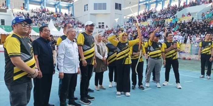 Pembukaan Multi Event Olahraga Pelajar Tahap I Kota Balikpapan Tahun 2024 berlangsung, di Balikpapan Tennis Stadium, pada hari Rabu, 24 Juli 2024. Foto: BorneoFlash.com/Niken Sulastri