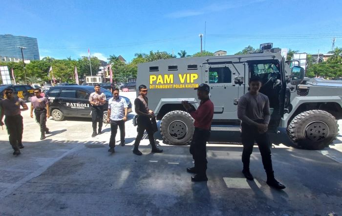 Peragaan Pengamanan VVIP di Polresta Ikut Disaksikan Petugas Pemilu Balikpapan