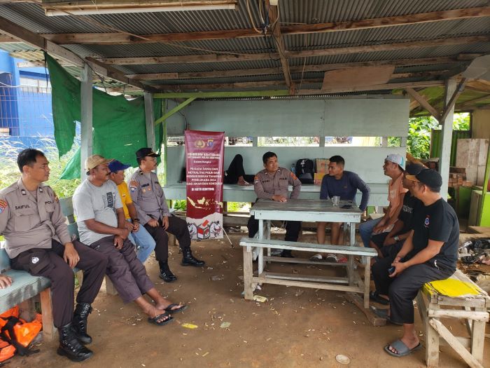 Sat Binmas Polres Bontang Sosialisasikan Pilkada Damai dan Netralitas Polri ke Masyarakat