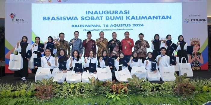 Jelang HUT RI Ke-79, PHI Anugerahkan Beasiswa Penuh bagi Putra-Putri Terbaik Kalimantan