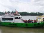 Prototype Diesel Dual Fuel (DDF) Crew Boat yang telah diresmikan PT PHM di Pelabuhan Somber Balikpapan pada Senin (12/8/2024). Foto: BorneoFlash/Fuad