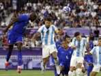 Prancis menang atas Argentina berkat sundulan Jean Philippe Mateta. Foto : REUTERS/Stephane Mahe