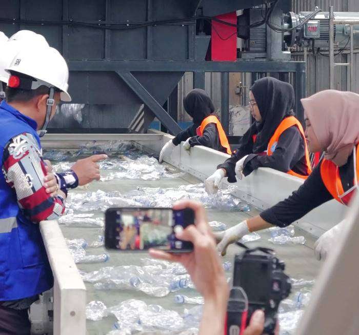 Aggregation Center Samarinda menjadi pusat pengumpulan dan pemilahan sampah plastik kesembilan yang telah dibuka POPSEA di Indonesia dan menjadi yang modern pertama di Kalimantan.Foto: RENDY FAUZAN