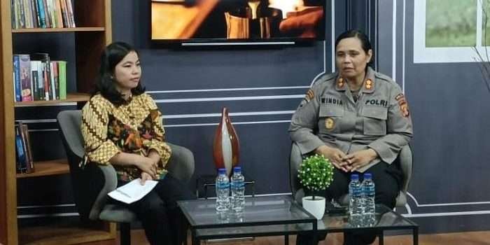 Kasubdit Binpolmas Ditbinmas Polda Kaltim, AKBP Windia, S.H., M.H., saat talkshow "Ngobrol Pintar (Ngopi)" di Jalan Soekarno Hatta Km 3.5, Balikpapan, pada hari Rabu (18/09/2024). Foto: BorneoFlash/IST