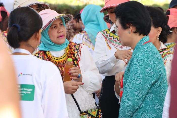 Kunjungan kerja (Kunker) Iriana Joko Widodo ke Kantor Desa Tengin Baru, Kabupaten PPU pada Kamis (12/9/24). Foto: HO/DiskominfoPPU