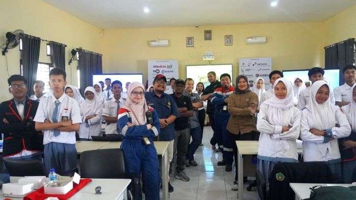 PHKT melalui Media Goes to School 2024 yang digagas oleh Ikatan Jurnalis Benuo Taka (IJBT) di SMK Negeri 4 Waru, Kabupaten Penajam Paser Utara (PPU), Rabu (25/9/2024). Foto: BorneoFlash/Ist