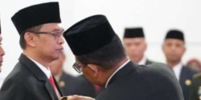 Penjabat (Pj) Gubernur Kaltim, Akmal Malik melantik enam Penjabat Sementara Bupati dan Wali kota, Pengukuhan dilaksanakan di Pendopo Odah Etam Kaltim, Rabu (25/9/2024). Foto: BorneoFlash/Ist