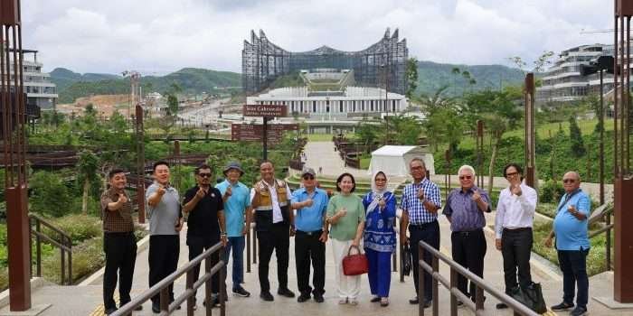 Sejumlah pengusaha melakukan kunjungan ke calon lokasi pembangunan Royale Nusantara Golf Resort & Residence di IKN pada Jumat (06/09/2024). Foto: HO/Humas Otorita IKN