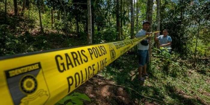WNA China mencuri emas RI 774 Kg melalui penambangan ilegal di Ketapang, Kalimantan Barat. Akibat aktivitas itu, Indonesia rugi Rp1,02 triliun. Ilustrasi tambang emas ilegal. (ANTARA FOTO/MUHAMMAD BAGUS KHOIRUNAS).