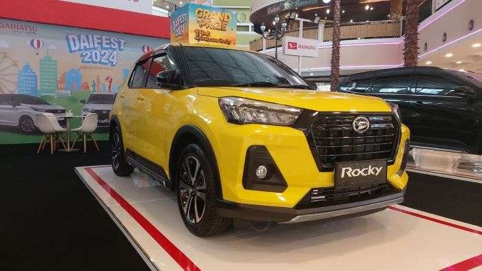 DAIFEST 2024 kembali hadir untuk konsumen dengan hadiah utama 1 unit mobil Daihatsu Rocky. Foto: Dok. BorneoFlash/Ard