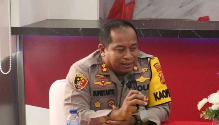 Kapolres Penajam Paser Utara, AKBP Supriyanto SIK M.Si saat memberikan imbauan Kamtibmas. Foto: HO/Humas Polres PPU