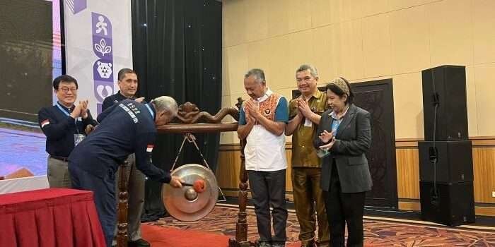 Ketua Umum KORMI Nasional, Hayono Isman membuka TAFISA Leadership Workshop di Platinum Hotel Balikpapan, pada hari Selasa (8/10/2024). Foto: BorneoFlash/Niken Sulastri