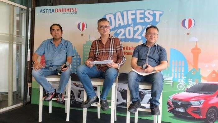 Konferensi pers yang digelar oleh manajemen PT Astra International-Daihatsu di di Heart of Borneo Cafe di kawasan Balikpapan Superblock pada Rabu, 25 September 2024. Foto: Dok. BorneoFlash/Ard