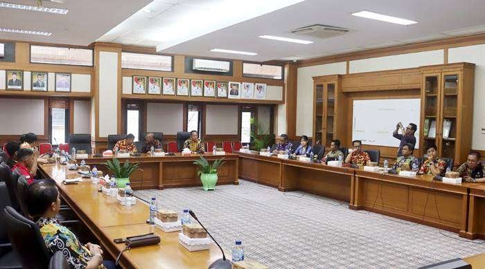 Pemerintah Kabupaten Kutai Barat membentuk Tim Desk Pemilihan Kepala Daerah Bupati dan Wakil Bupati Kabupaten Kutai Barat. Foto: HO/KOMINFOKUBAR