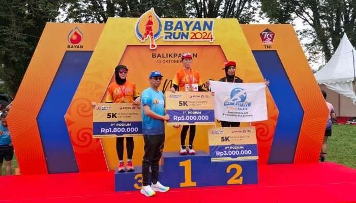 Pjs Wali Kota Balikpapan Ahmad Muzakkir Mengikuti olahraga dalam event Bayan Run 2024. Foto: BorneoFlash/Niken Sulastri