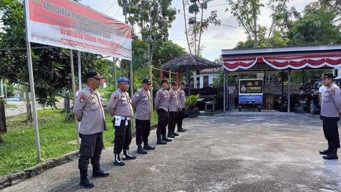 Polsek Marang Kayu melaksanakan apel siaga dalam rangka Operasi Mantap Praja 2024, pada Rabu (16/10/2024). Foto: BorneoFlash/IST
