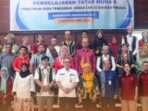 Sekda Mahulu Stephanus Madang secara resmi membuka Kegiatan Pembelajaran Tatap Muka 4 Pendidikan Guru Penggerak Daerah Khusus Angkatan 10 di Balai Adat Ujoh Bilang, Rabu (23/10/2024). Foto: HO/Prokopim Mahulu