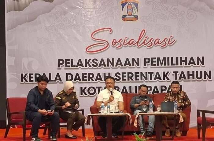 Sosialisasi pelaksanaan Pemilihan Kepala Daerah serentak tahun 2024 Kota Balikpapan, di Grand Tjokro Hotel Balikpapan, pada hari Rabu (9/10/2024). Foto: BorneoFlash/Niken Sulastri