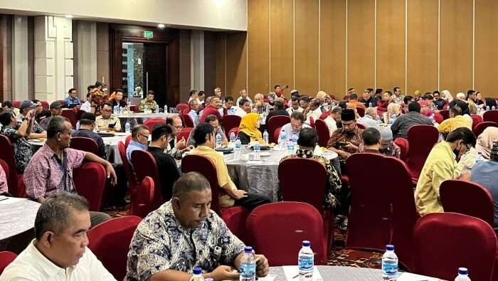 Sosialisasi pelaksanaan Pilkada 2024, di Grand Tjokro Hotel Balikpapan, pada hari Kamis (10/10/2024). Foto: BorneoFlash/Niken Sulastri
