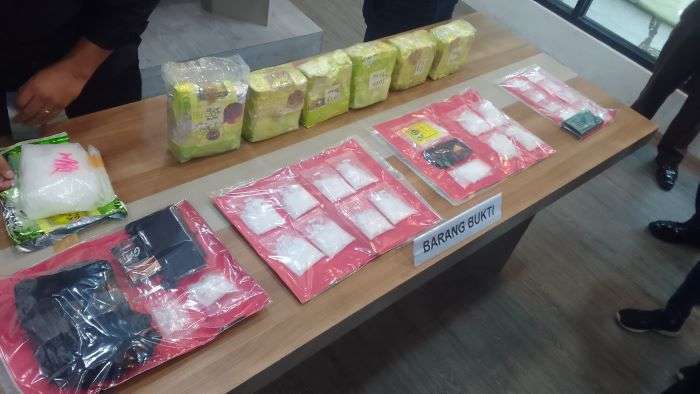 Barang bukti Peredaran Narkotika 8 Kg Sabu Asal Malaysia. Foto: HO/Polda Kaltim