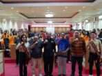 Bidhumas Polda Kaltim menggelar sosialisasi bertema Bijak Bermedia Sosial di Universitas Balikpapan (Uniba) pada Jumat (22/11/2024). Foto: HO/Humas Polda Kaltim