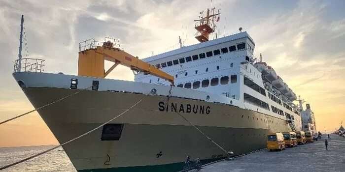 Menghubungkan Pulau-Pulau Eksotis: Jadwal dan Harga Tiket KM Sinabung PELNI Desember 2024