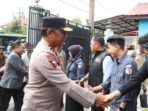 Kapolda Kaltim Irjen Pol. Drs. Nanang Avianto, M.Si., saat berkunjung ke Kantor Bawaslu dan Kantor KPU Kota Bontang untuk mengecek kesiapan pengamanan jelang Pilkada Serentak 2024 di wilayah Kaltim, pada Selasa (19/11/ 2024). Foto: HO/Humas Polda Kaltim