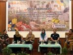 Rakor Pemantauan Stok dan Harga Barang Pokok dan Penting, di Ballroom Grand Senyiur Hotel Balikpapan, pada hari Selasa (26/11/2024). Foto: BorneoFlash/Niken Sulastri
