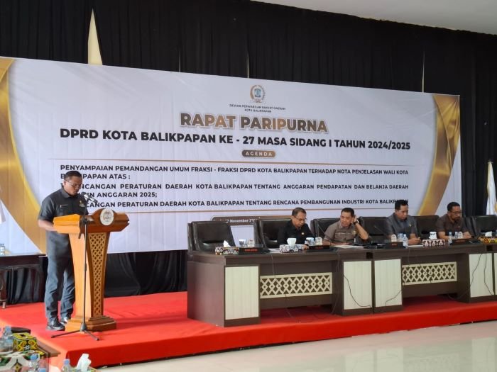 Enam Fraksi DPRD Tanggapi Dua Raperda atas Nopen Wali kota Balikpapan dalam Rapat Paripurna 