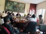 Rapat pleno pengurus SMSI Pusat yang digelar di Sekretariat SMSI Pusat, Jalan Veteran II, Jakarta Pusat pada Selasa, 6 November 2024. Foto: HO/SMSI Pusat
