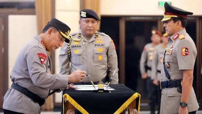 Serah terima jabatan Inspektur Pengawasan Umum (Irwasum) dan pelantikan Wakil Kepala Polri (Wakapolri), yang berlangsung pada Rabu (13/11/2024). Foto: BorneoFlash/Ist