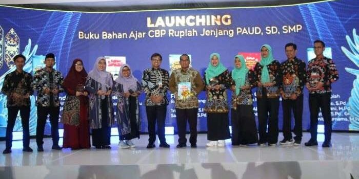 Acara Diseminasi Ekonomi Regional Tahunan 2024 dan launching buku bahan ajar Cinta Bangga Paham (CBP) Rupiah jenjang Paud, SD dan SMP, di KPw Bank Indonesia Cabang Balikpapan, pada hari Selasa (3/12/2024). Foto: BorneoFlash/Niken Sulastri
