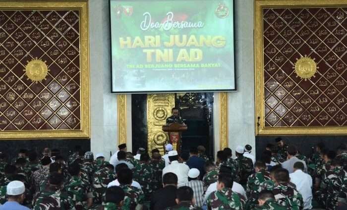 Kodam VI/Mulawarman menggelar doa bersama secara lintas agama untuk memperingati Hari Juang TNI AD tahun 2024, Jumat (13/12/2024). Foto: HO/Pendam VI/Mlw