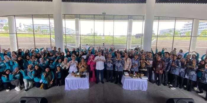 Otorita IKN telah menghasilkan 90 orang alumni program Coding Mama dan Coding Difabel juga 50 orang alumni program Solar Mama di wilayah kecamatan Sepaku dan Muara Jawa. Foto: HO/Humas Otorita IKN