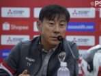 Pelatih Timnas Indonesia, Shin Tae-yong Saat konferensi pers, pada Minggu (8/12/2024). Foto: HO/pssi.org