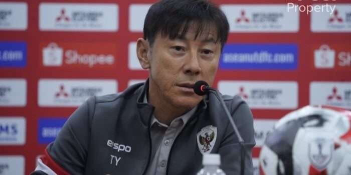 Pelatih Timnas Indonesia, Shin Tae-yong Saat konferensi pers, pada Minggu (8/12/2024). Foto: HO/pssi.org