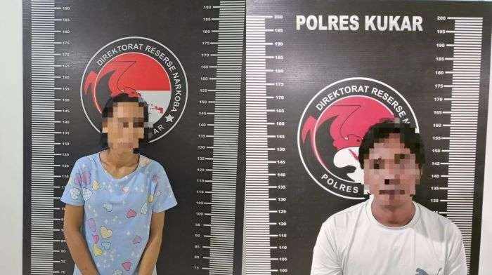 Satresnarkoba Polres Kukar kembali Menangkap Dua Pelaku peredaran narkotika Jenis Sabu, Dalam operasi yang digelar pada Jumat (13/12/2024). Foto: HO/Humas Polda Kaltim
