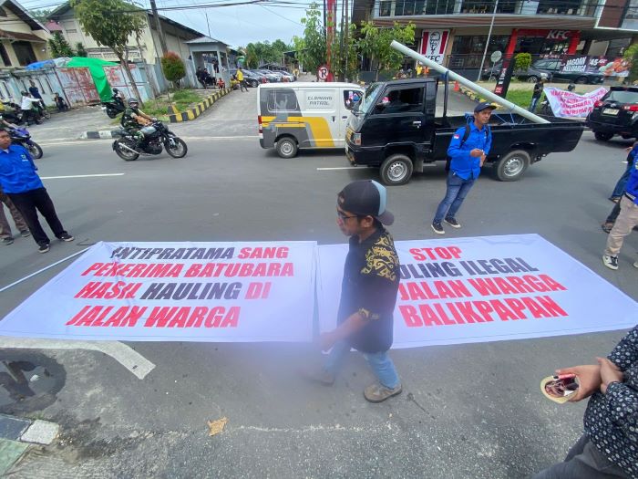 Unjuk Rasa Terjadi di Balikpapan, Soroti Truk Angkut Batubara di Jalan Umum 