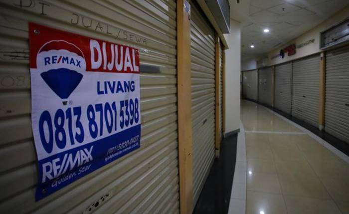 Foto: Suasana sepi pusat perbelanjaan Roxy Square di Jakarta, Rabu (11/12/2024). Roxy Square yang terkenal dengan pusat penjualan barang elektronik kuhusunya handphone dan aksesosris kini nampak sepi pengunjung. (Faisal Rahman)
