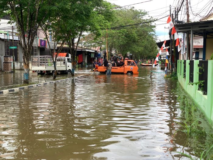 Banjir di Samarinda Meluas Rendam Lima Kecamatan, Pemkot Dirikan Dapur Umum dan Pos Kesehatan