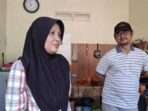 Indah, pedagang kantin sekolah di SDN Lengkong Gudang, Tangerang Selatan. Foto : Taufiq