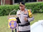 Kapolda Kaltim, Irjen. Pol. Drs. Nanang Avianto, M.Si., Pimpin upacara bendera bulanan yang digelar di lapangan Mapolda Kaltim, pada Senin pagi (20/1/2025). Foto: HO/Humas Polda Kaltim