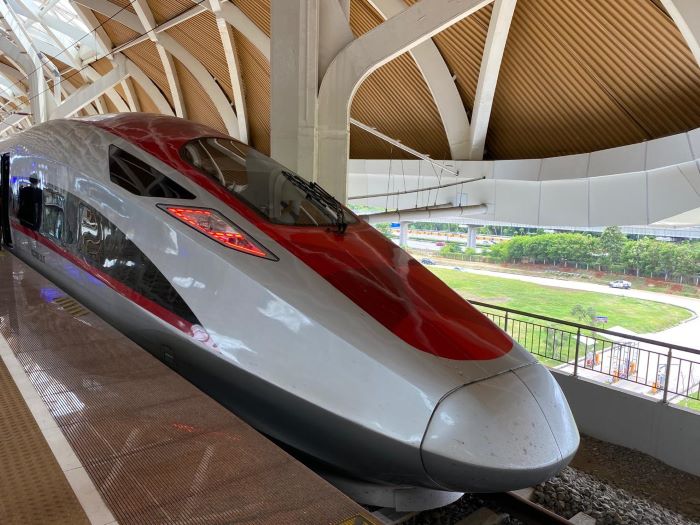 Mulai 1 Februari 2025, Whoosh Tambah 14 Perjalanan per Hari 