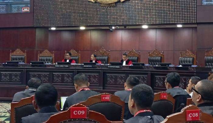 Kondisi Sidang PHPU Pilkada Serentak 2024 Panel 1 yang diketuai Hakim Suhartoyo di Gedung Mahkamah Konstitusi, Jakarta Pusat, Rabu (8/1/2025)