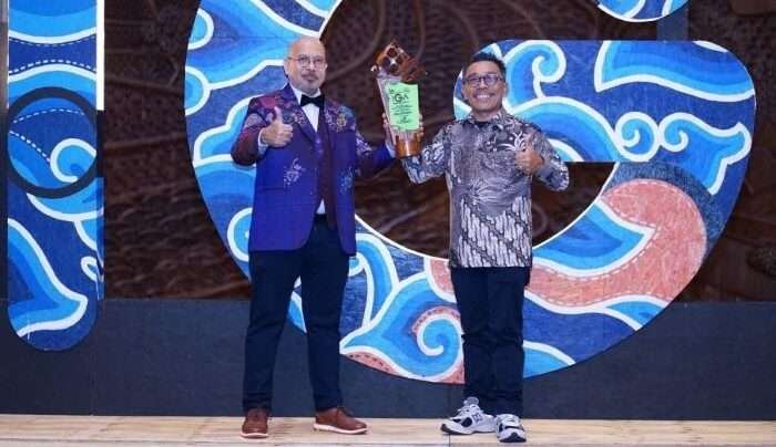 PT Pertamina Patra Niaga Regional Kalimantan melalui Aviation Fuel Terminal (AFT) Sepinggan kembali Raih penghargaan di IGA 2025, ajang penghargaan program CSR oleh La Tofi School of Social Responsibility di Hotel Kempinski Jakarta, Rabu (15/1/2025). Foto: HO/PT Pertamina Patra Niaga